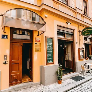 Hotell Dar Prag