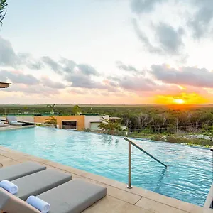 Hotell Aloft Tulum