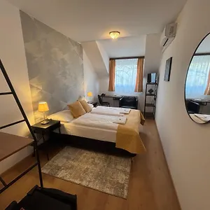 Gloria Center Будапешт