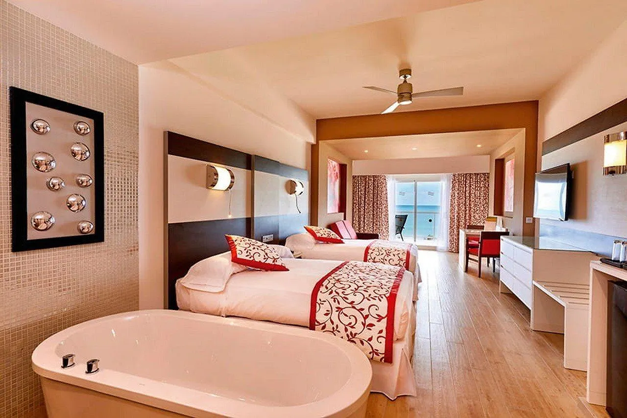 **** Hotel Riu Palace Costa Mujeres Cancún Mexiko